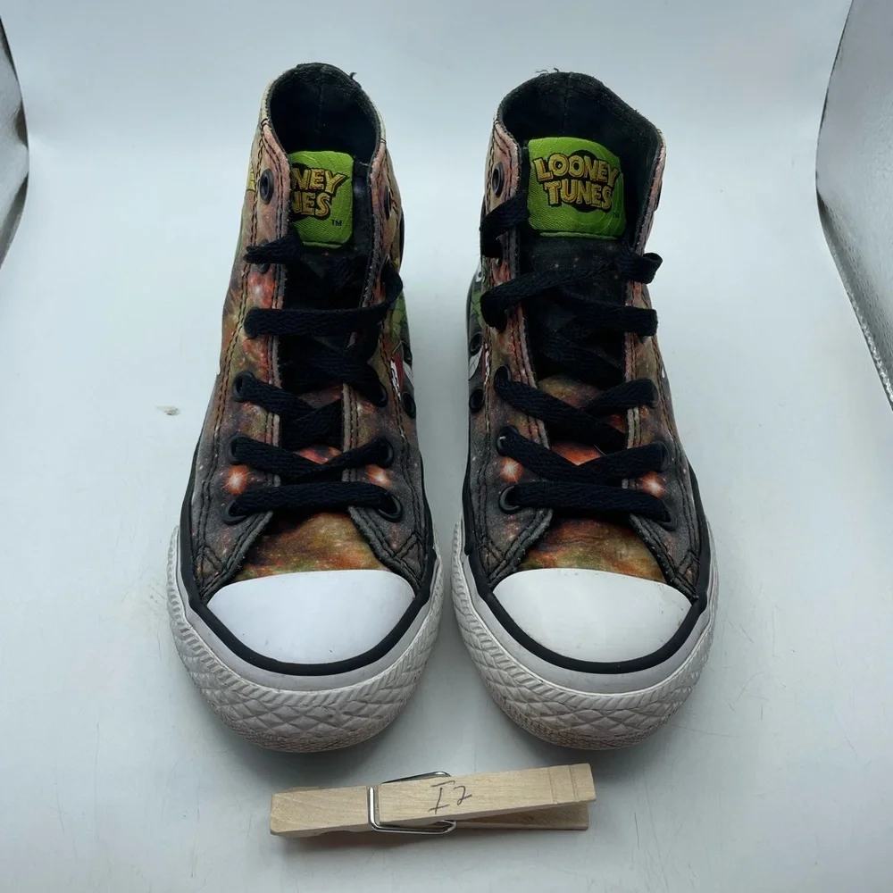 Converse X Looney Tunes High-Top Sneakers boys size 11C